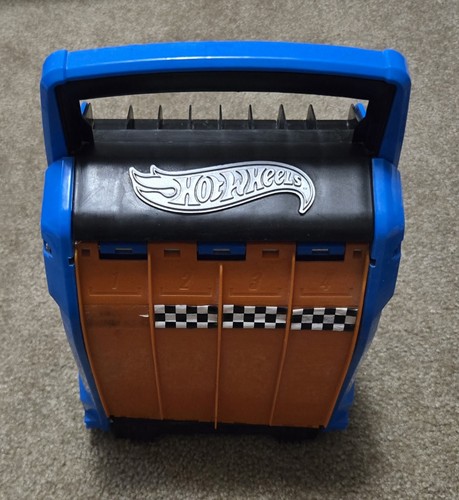 Hotwheels cars intek plastic - cars,